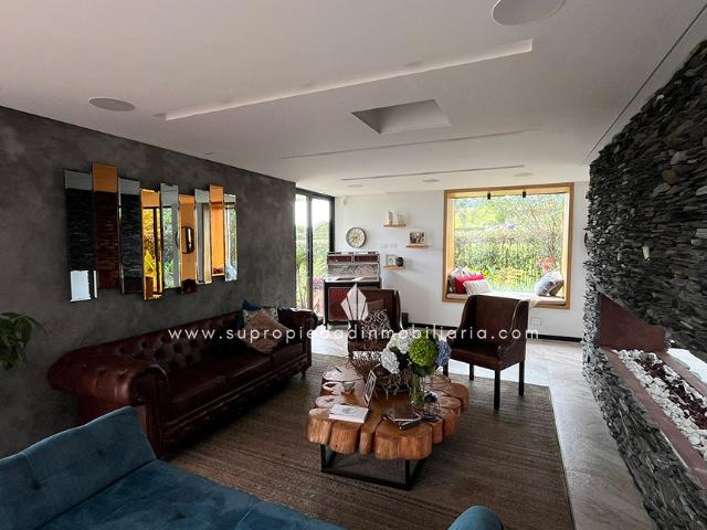 Casa Campestre En Arriendo En El Carmen De Viboral En Valle Del Este A276516