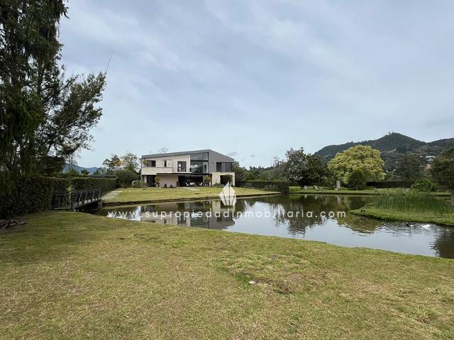 Casa Campestre En Arriendo En El Carmen De Viboral En Valle Del Este A276516