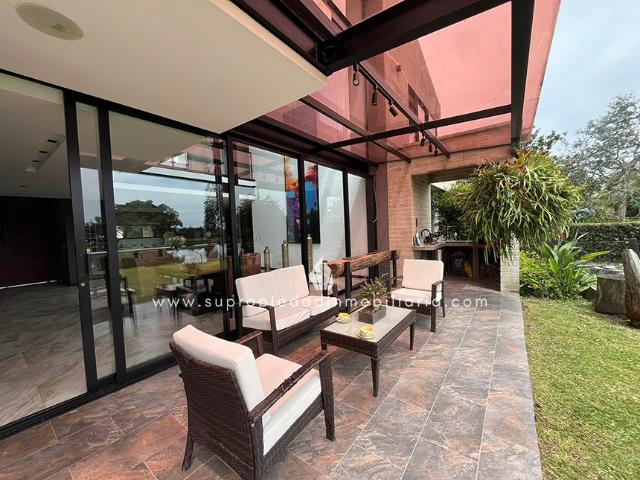 Casa Campestre En Arriendo En El Carmen De Viboral En Valle Del Este A276516