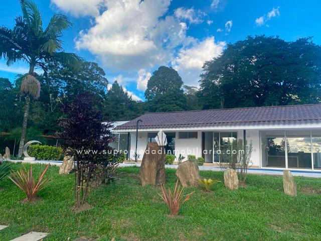 Casa Campestre En Arriendo En Envigado En Loma Del Escobero A285307