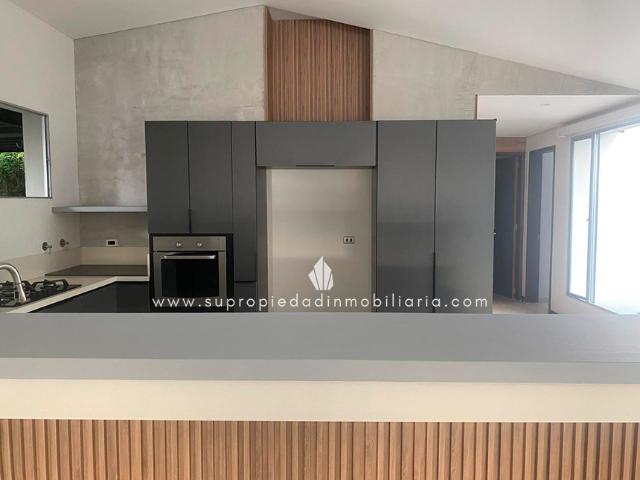 Casa Campestre En Arriendo En Envigado En Loma Del Escobero A285307