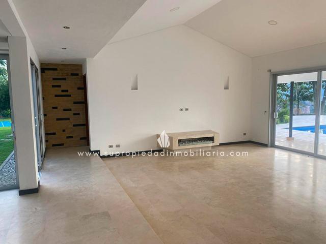 Casa Campestre En Arriendo En Envigado En Loma Del Escobero A285307
