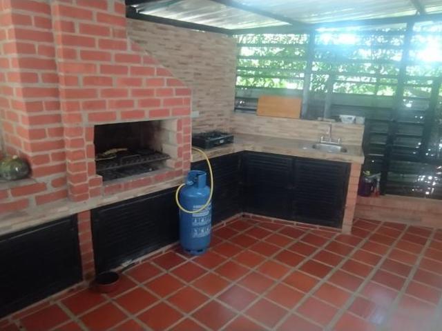 Casa Campestre En Arriendo En Guadalajara De Buga En. A173000