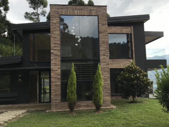 Casa Campestre En Arriendo En La Estrella En. A216819