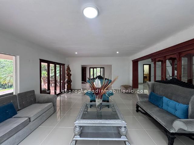 Casa Campestre En Arriendo En Medellin En Los Balsos A245522