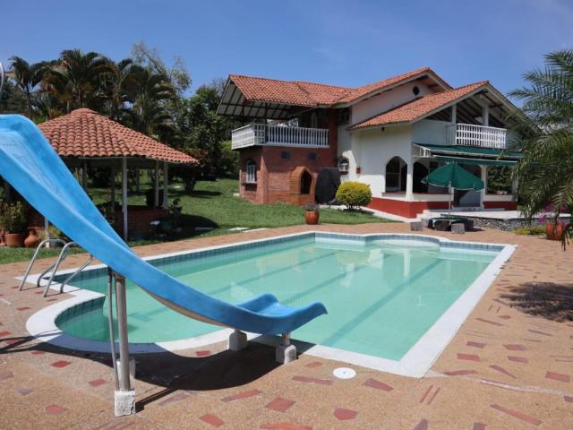 Casa Campestre En Arriendo En Palestina En. A206686