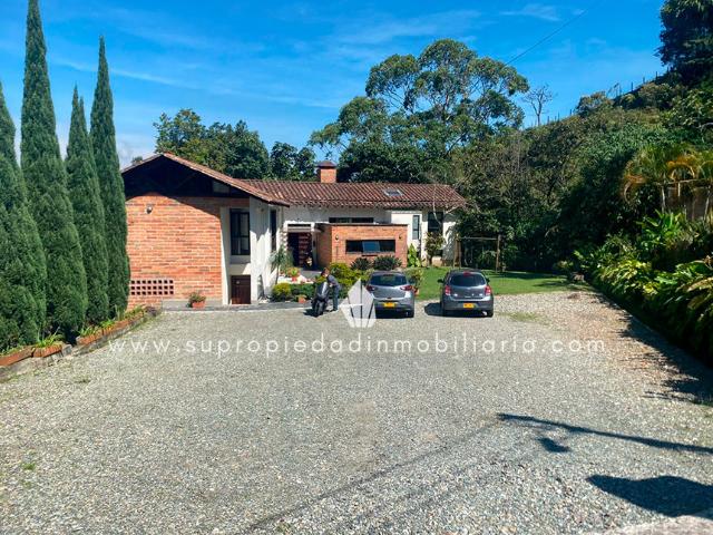 Casa Campestre En Arriendo En Sabaneta En La Doctora A315101