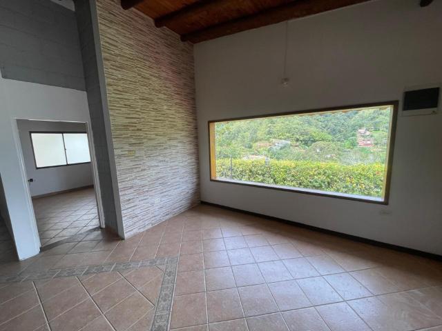 Casa Campestre En Arriendo En Sabaneta En Las Brisas A120461