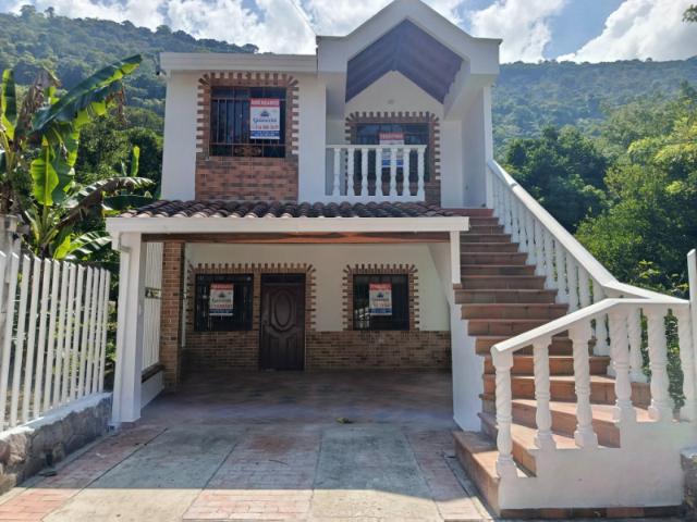 Casa en arriendo en Santander