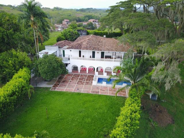 Casa en arriendo en El Carmen, Valle Del Cauca