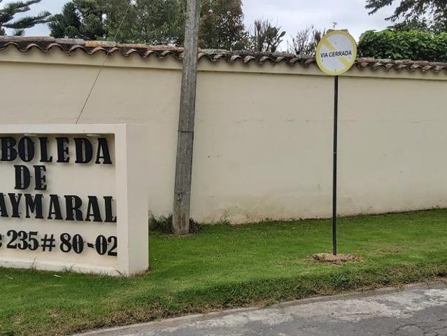 Casa Campestre En Venta En Bogota En La Arboleda V226971