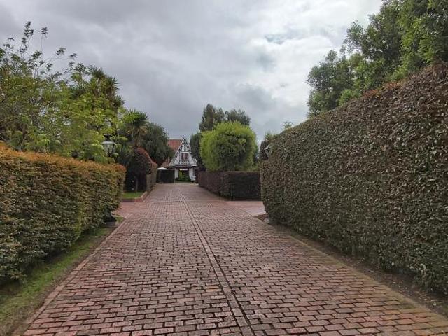Casa Campestre En Venta En Bogota En La Arboleda V226971