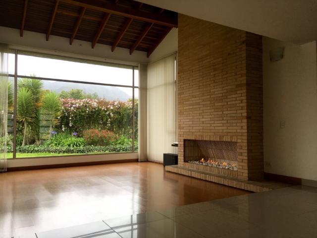 Casa Campestre En Venta En Bogota V85581