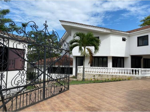 Casa Campestre En Venta En Cali En Acopi V123222