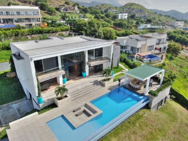 Casa Campestre En Venta En Cali En Arroyohondo V72320