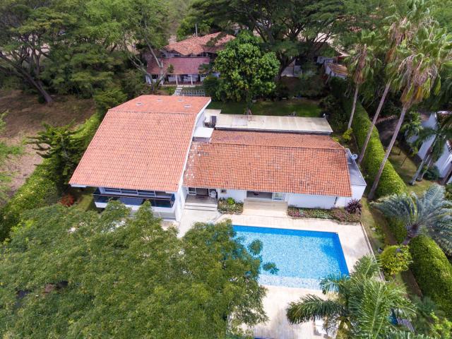 Casa Campestre En Venta En Cali En Dapa V229391