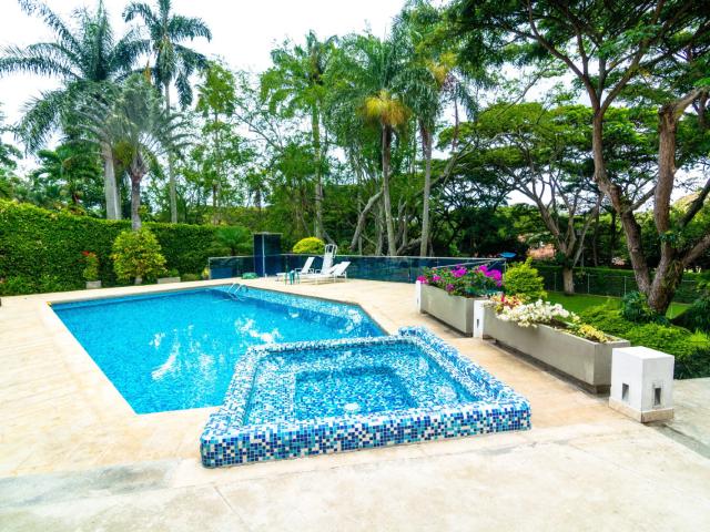 Casa Campestre En Venta En Cali En Dapa V229391