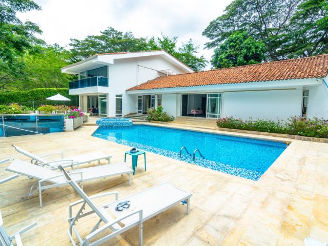 Casa Campestre En Venta En Cali En Dapa V229391