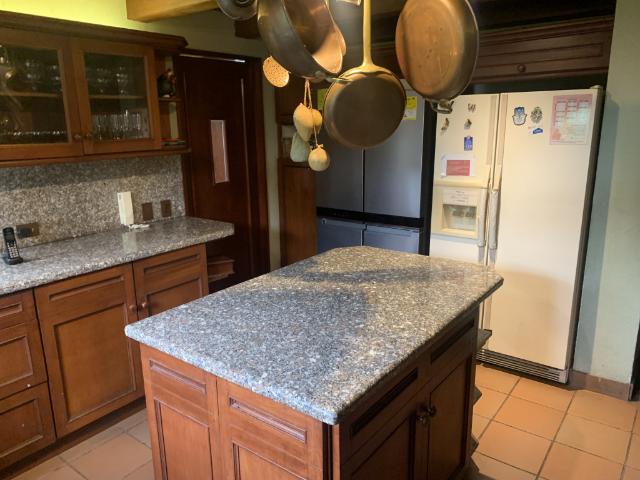 Casa Campestre En Venta En Cali En Dapa V255266