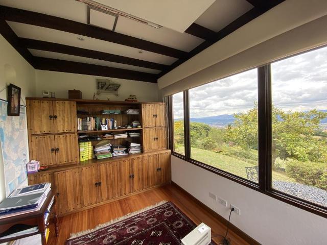 Casa Campestre En Venta En Chia En Parcelacion Sindamanoy V226974