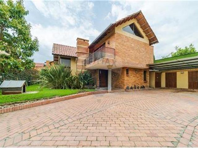 Casa Campestre En Venta En Chia En Fagua V72499