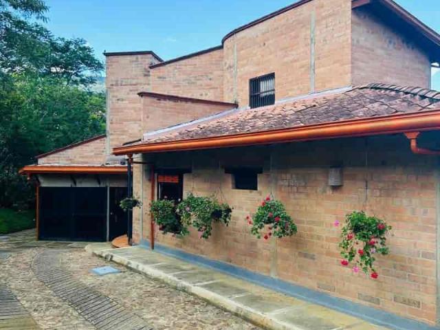 Casa Campestre En Venta En Copacabana En Vereda El Zarzal Copacabana V273456