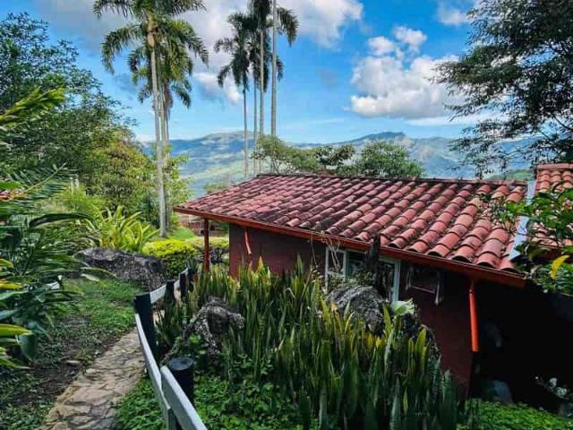 Casa Campestre En Venta En Copacabana En Vereda El Zarzal Copacabana V273456