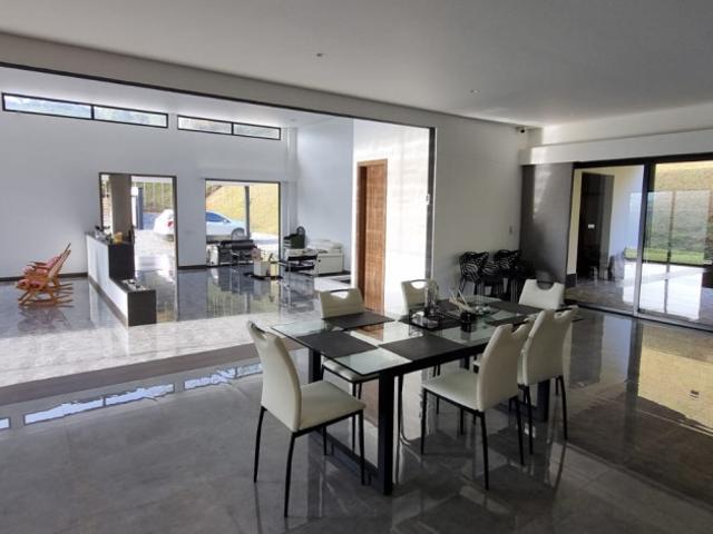 Casa Campestre En Venta En El Carmen De Viboral En. V192924