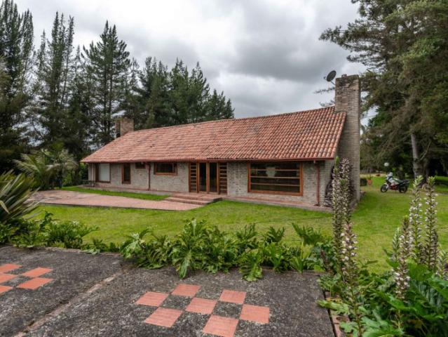 Casa Campestre en venta en El Rosal, Cundinamarca