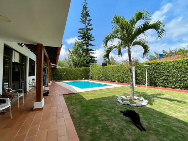 Casa Campestre En Venta En Guaduas V171321