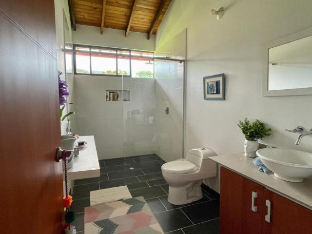 Casa Campestre En Venta En Guaduas V171321