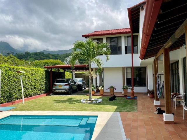 Casa Campestre En Venta En Guaduas V171321