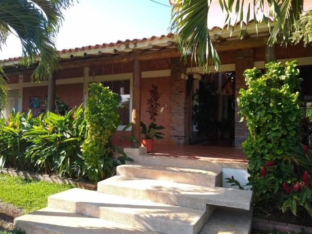 Casa Campestre En Venta En Los Patios En. V220175