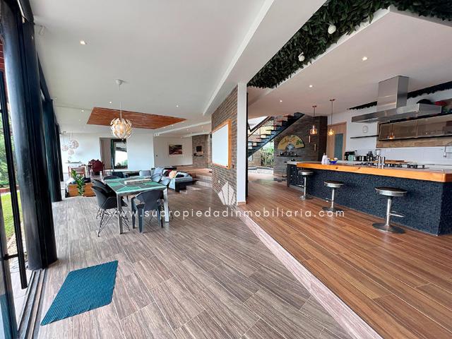 Casa Campestre En Venta En Medellin En Las Palmas V285642