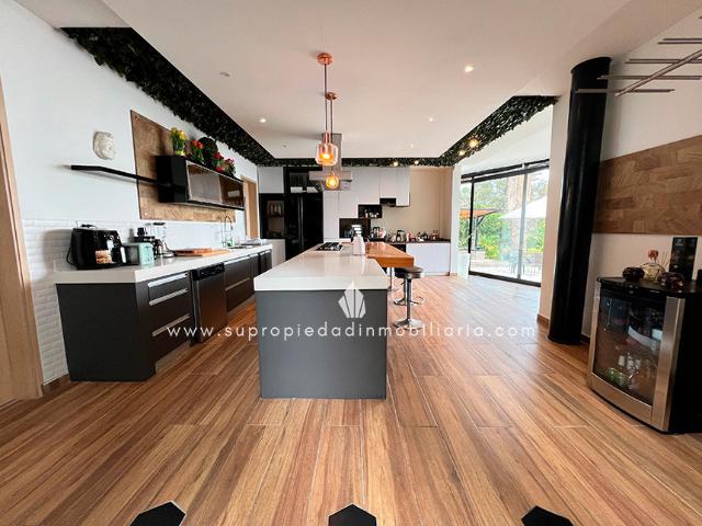 Casa Campestre En Venta En Medellin En Las Palmas V285642