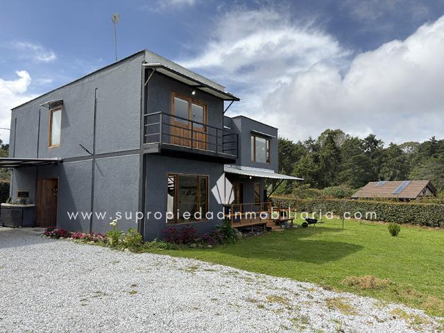 Casa Campestre En Venta En Medellin En Santa Elena V333323