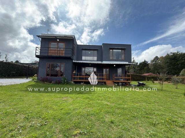 Casa Campestre En Venta En Medellin En Santa Elena V333323