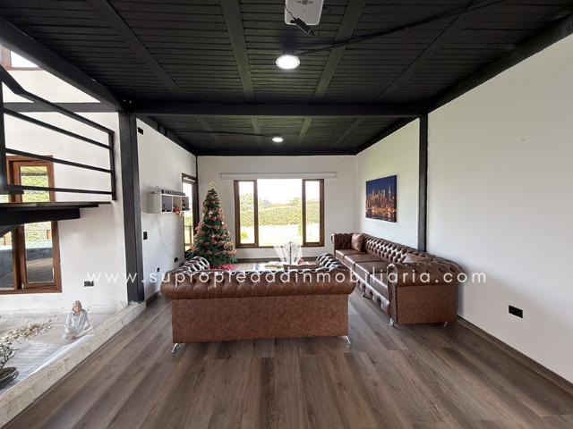 Casa Campestre En Venta En Medellin En Santa Elena V333323