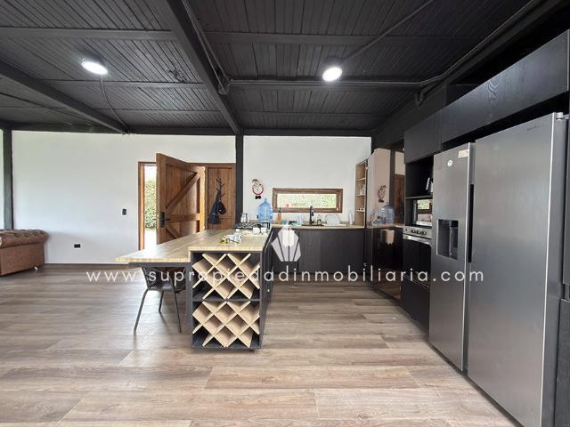 Casa Campestre En Venta En Medellin En Santa Elena V333323