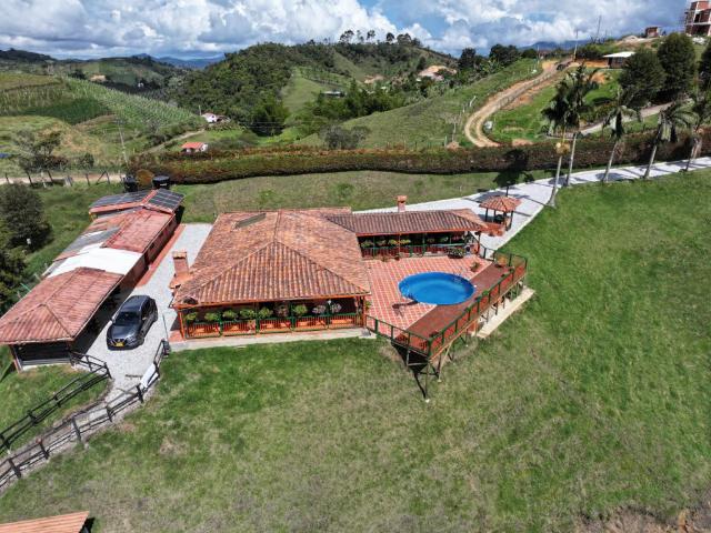 Casa Campestre En Venta En Penol En. V257860