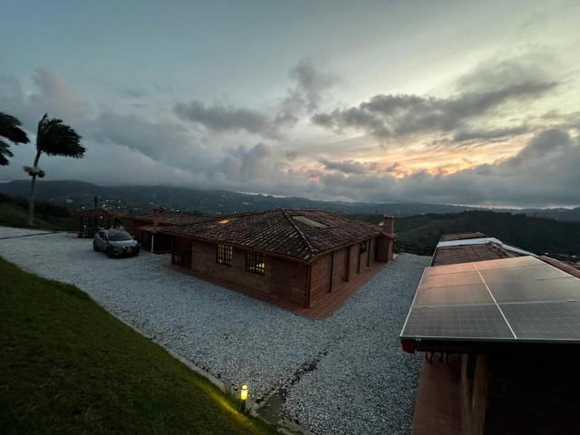 Casa Campestre En Venta En Penol En. V257860