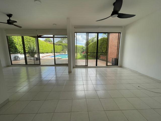 Casa Campestre En Venta En Pereira En Cerritos V301330