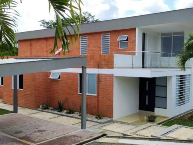 Casa Campestre En Venta En Pereira En Cerritos V301680