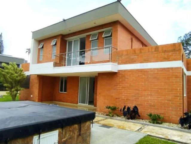 Casa Campestre En Venta En Pereira En Cerritos V301680