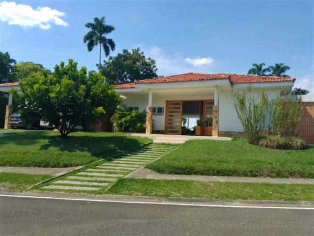 Casa Campestre en venta en Risaralda