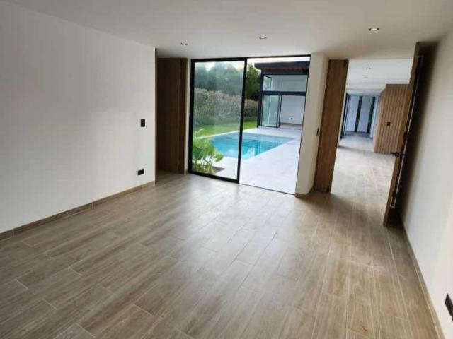 Casa Campestre En Venta En Pereira En Cerritos V302682