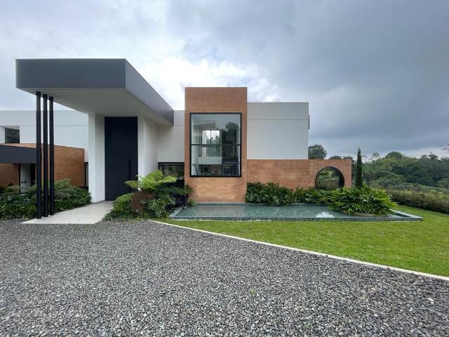 Casa Campestre En Venta En Pereira V68116