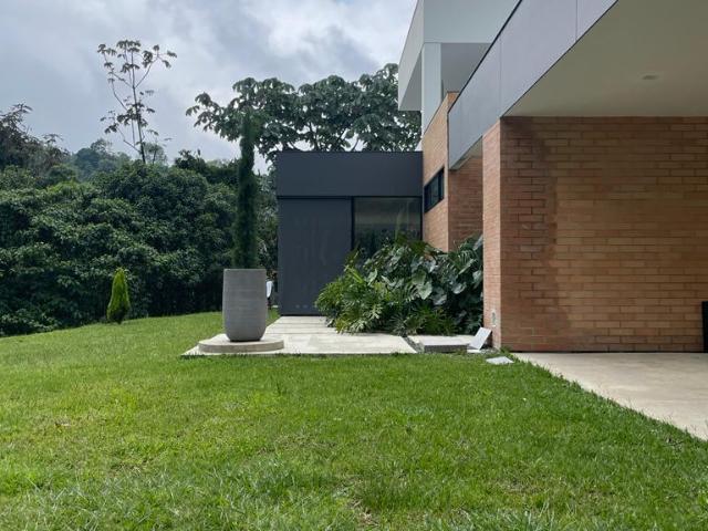 Casa Campestre En Venta En Pereira V68116