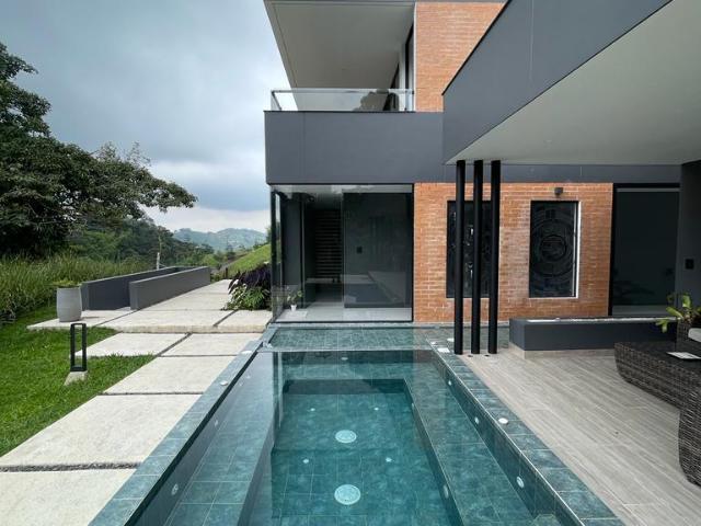 Casa Campestre En Venta En Pereira V68116