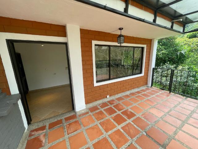 Casa Campestre En Venta En Sabaneta En Las Brisas V317535